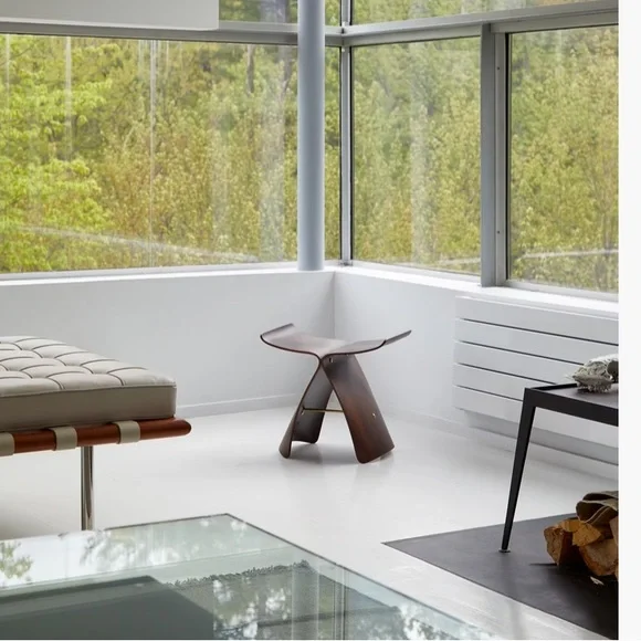 Butterfly Stool by Sori Yanagi for Vitra - Picture 2 of 10